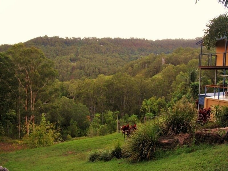 410 Hunchy Road, Hunchy QLD 4555