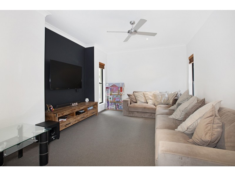 16 RIMMEL PLACE, Palmwoods QLD 4555