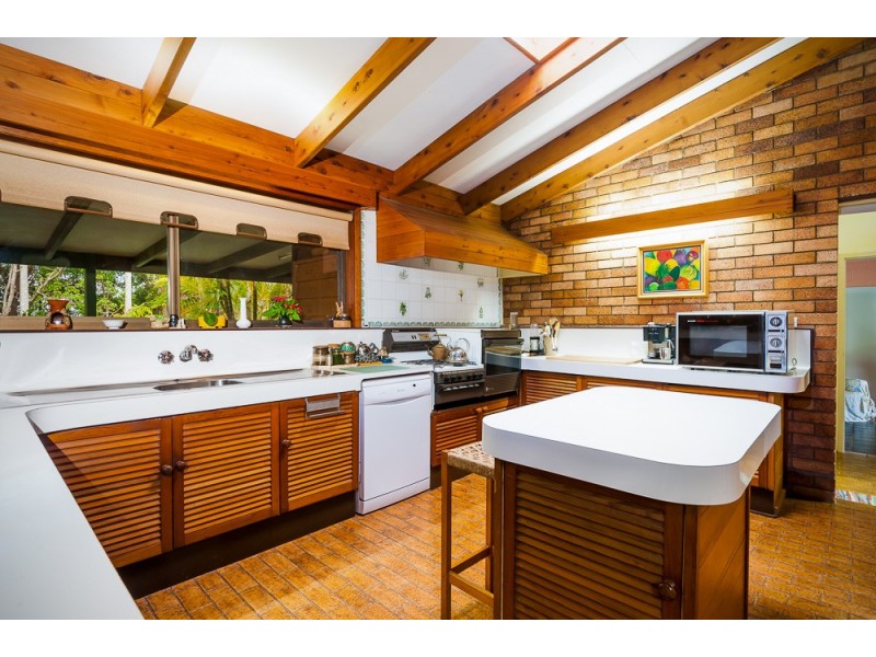 8 THRUSHS ROAD, Dulong QLD 4560