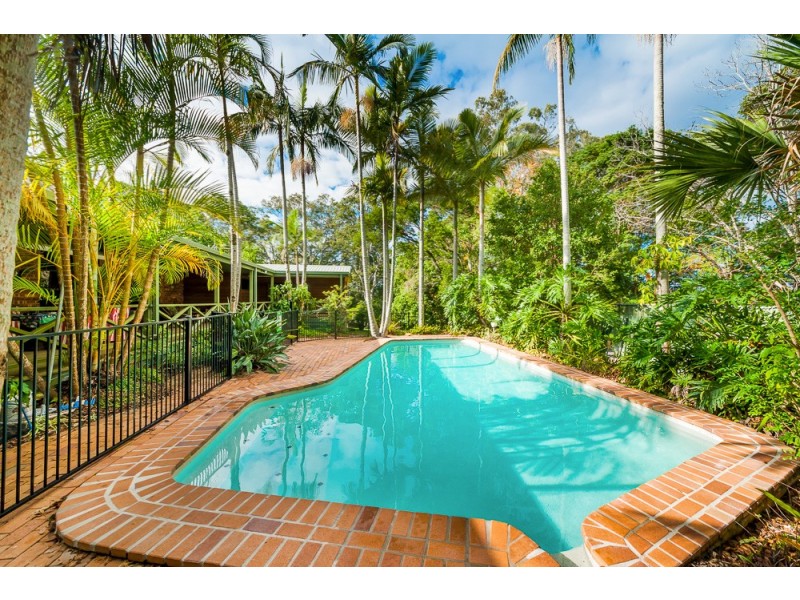 8 THRUSHS ROAD, Dulong QLD 4560