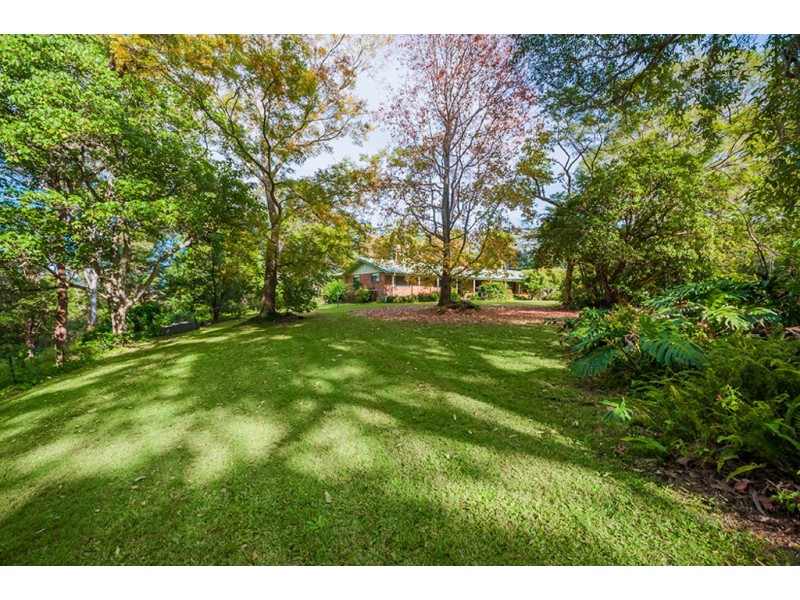 8 THRUSHS ROAD, Dulong QLD 4560