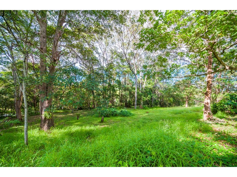 8 THRUSHS ROAD, Dulong QLD 4560