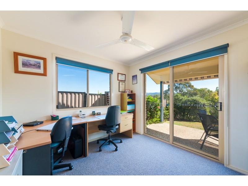 15 DINMORE STREET, Woombye QLD 4559