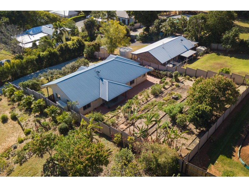 15 DINMORE STREET, Woombye QLD 4559