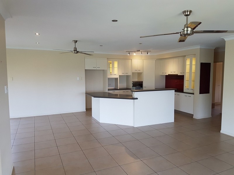 9 Hamilton Road, Woombye QLD 4559