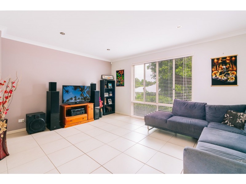 24 Rangeleigh Court, Palmwoods QLD 4555