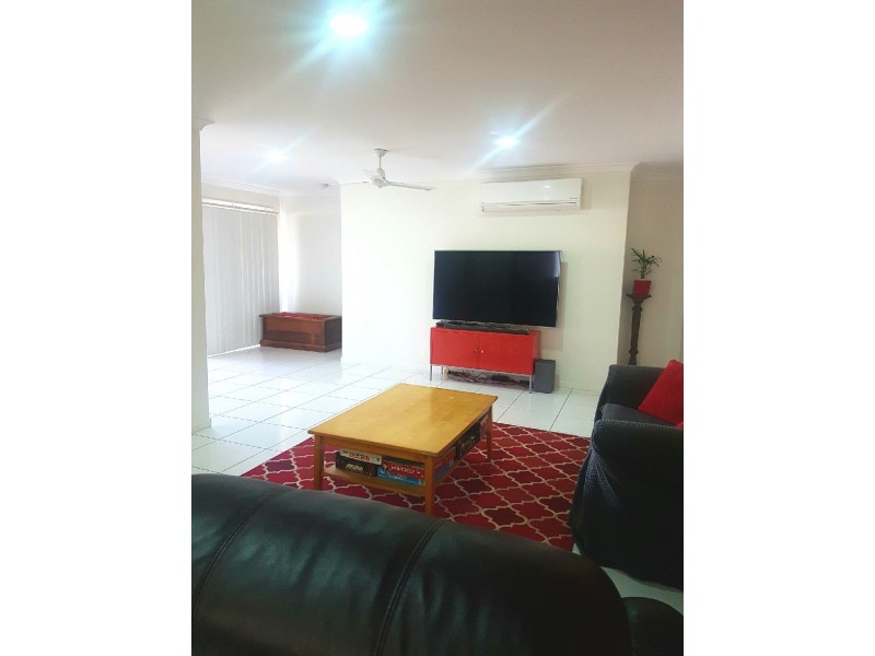 1/34 HASLEWOOD CRESCENT, Meridan Plains QLD 4551