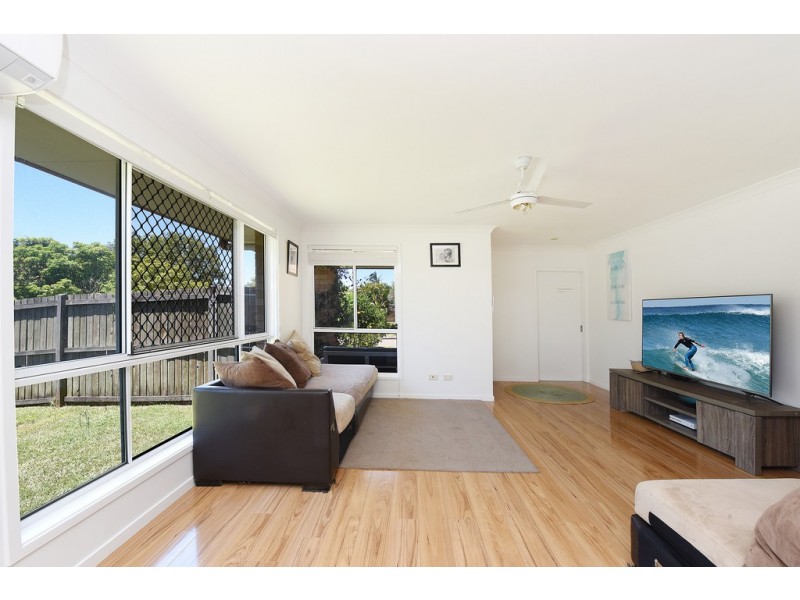 13 MCKINNON DRIVE, Burnside QLD 4560