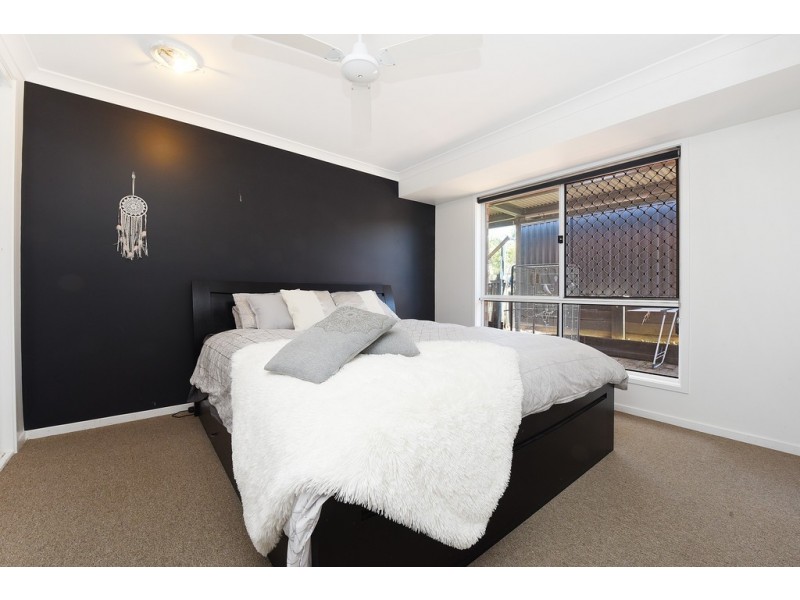 13 MCKINNON DRIVE, Burnside QLD 4560