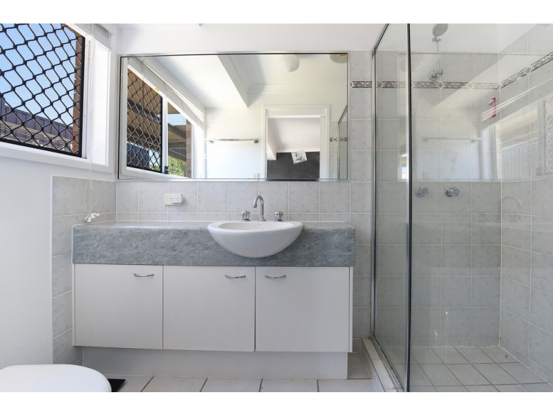 13 MCKINNON DRIVE, Burnside QLD 4560