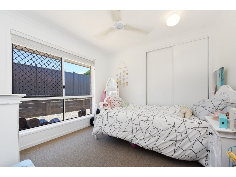 13 MCKINNON DRIVE, Burnside QLD 4560