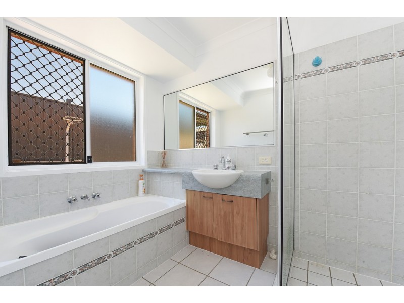 13 MCKINNON DRIVE, Burnside QLD 4560