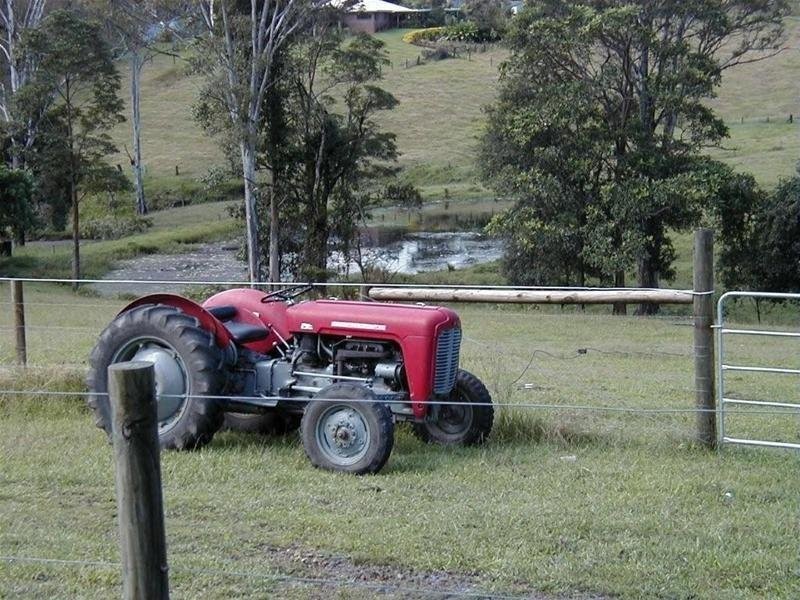 99 Simba Road, West Woombye QLD 4559