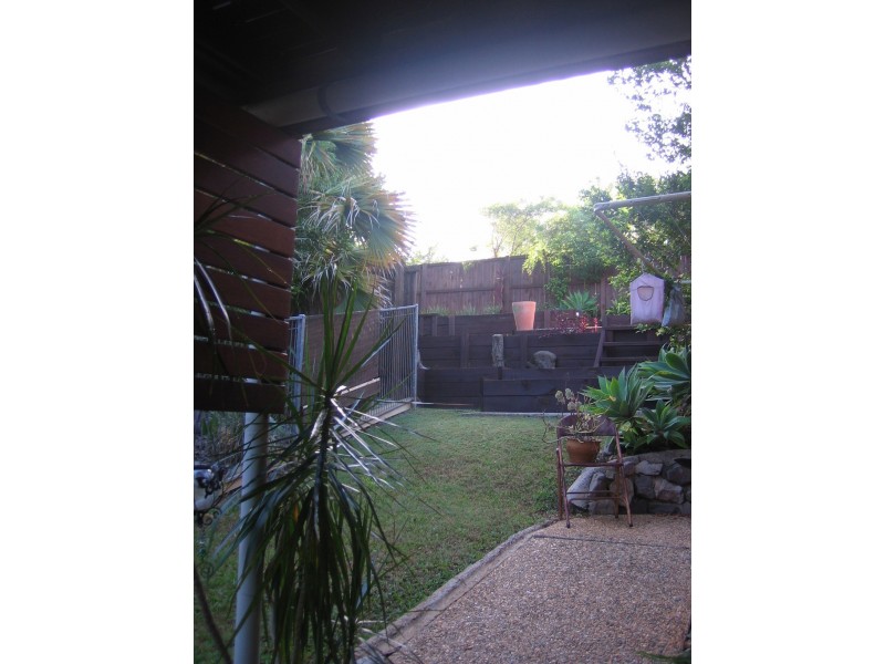 27 CHILTERN COURT, Coes Creek QLD 4560