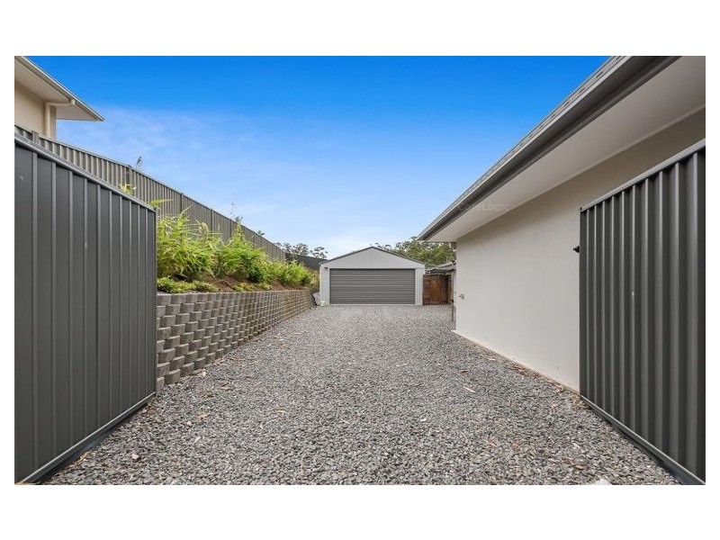 24 FOREST RIDGE AVENUE, Palmview QLD 4553