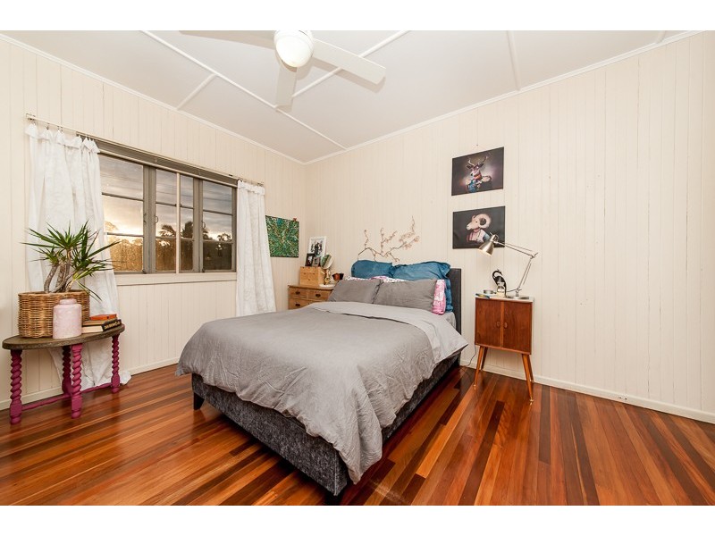 10 CARY STREET, Woombye QLD 4559