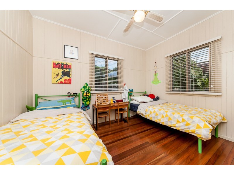 10 CARY STREET, Woombye QLD 4559