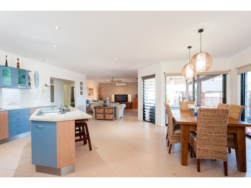 38 Bunya Pine Place, Woombye QLD 4559