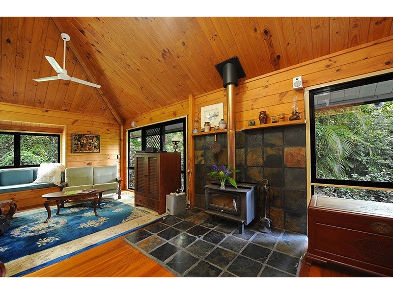 431 Kureelpa Falls Road, Kureelpa QLD 4560