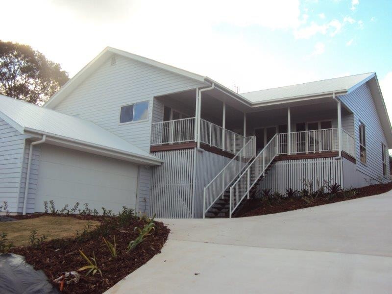 11 Dinmore Street, Woombye QLD 4559