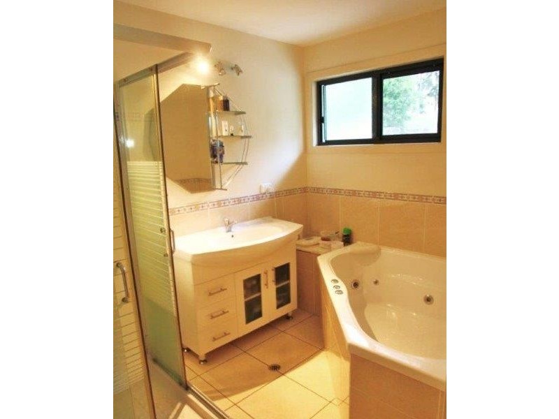 410 Hunchy Road, Hunchy QLD 4555