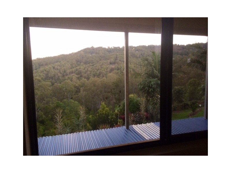 410 Hunchy Road, Hunchy QLD 4555