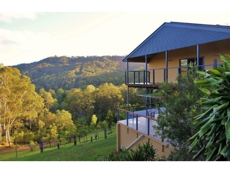 410 Hunchy Road, Hunchy QLD 4555