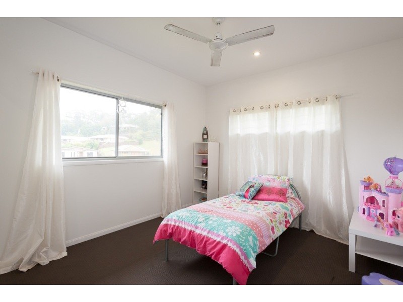 11 Lewis Place, Woombye QLD 4559