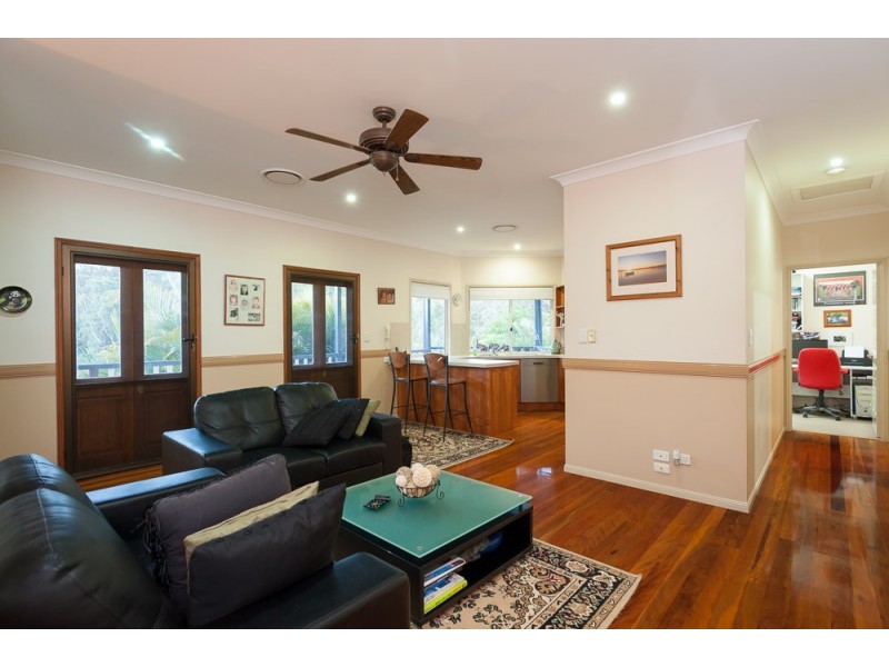 2 Mountridge Close, Kiels Mountain QLD 4559