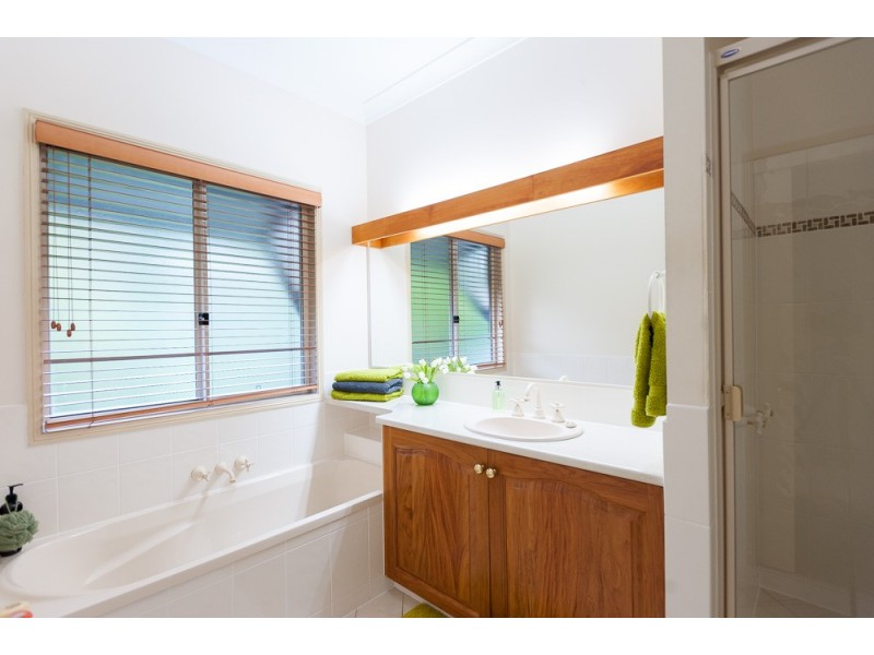 2 Mountridge Close, Kiels Mountain QLD 4559