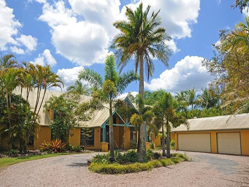 5 Bloodwood Close, Mooloolah Valley QLD 4553