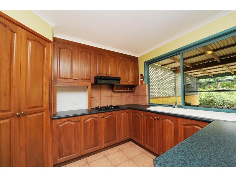 5 Bloodwood Close, Mooloolah Valley QLD 4553