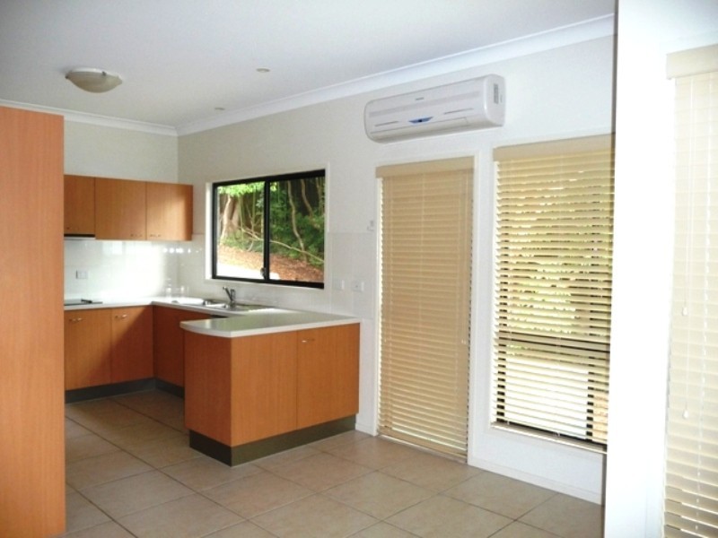 11/9a Deslyn Lane, Nambour QLD 4560