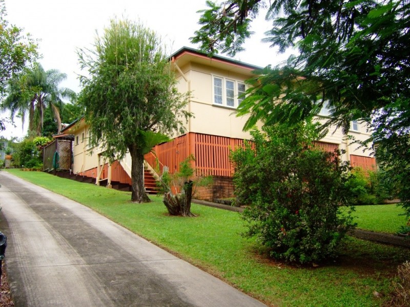 9 ANN ST, Woombye QLD 4559