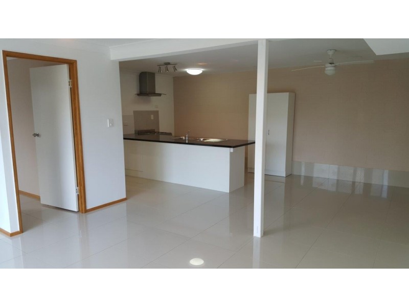21 Dinmore St, Woombye QLD 4559