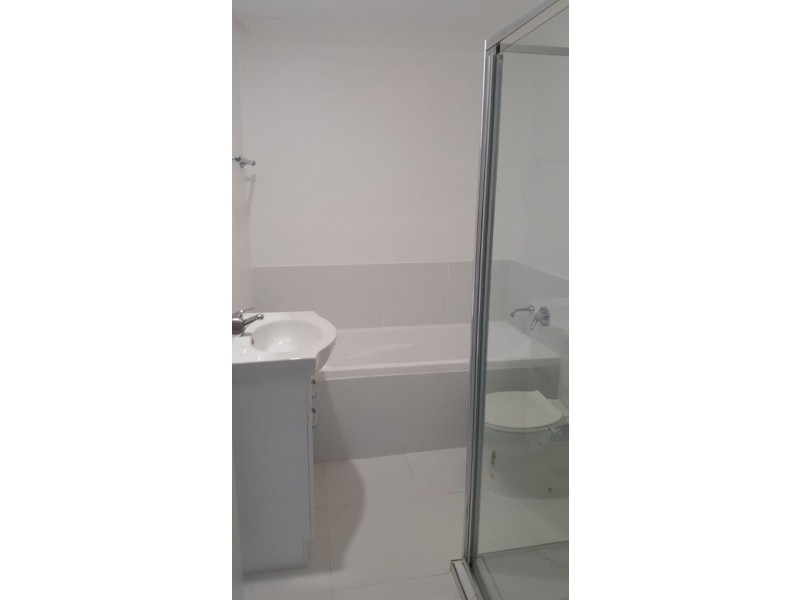 21 Dinmore St, Woombye QLD 4559