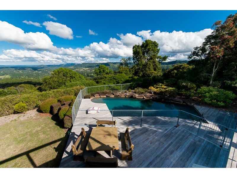 182 Thompson Road, Dulong QLD 4560