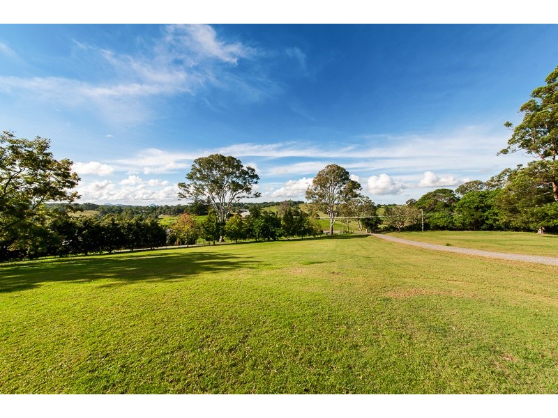 394-396 Dulong Road, Dulong QLD 4560