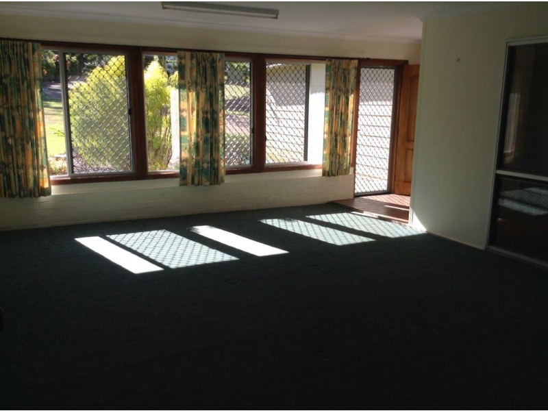 206 Panorama Drive, Nambour QLD 4560