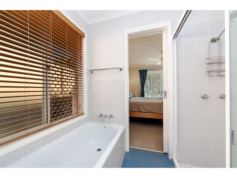 4 Reynolds Close, Woombye QLD 4559