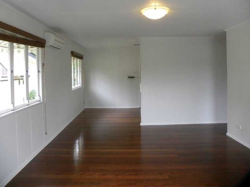 16 OBERON STREET, Morningside QLD 4170