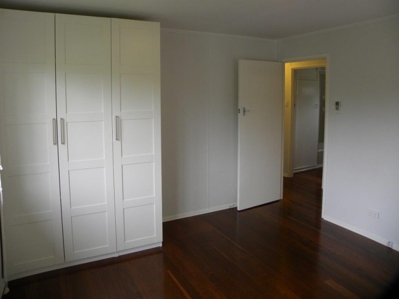 16 OBERON STREET, Morningside QLD 4170