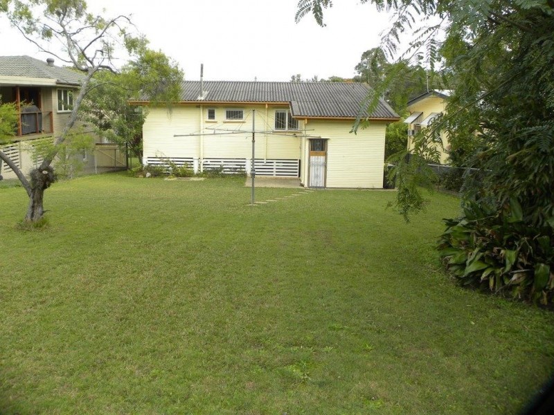 16 OBERON STREET, Morningside QLD 4170