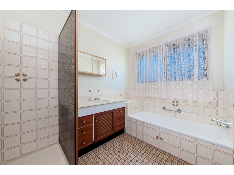 17 Stanley St, Palmwoods QLD 4555