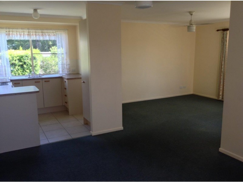 62 Court Rd, Nambour QLD 4560