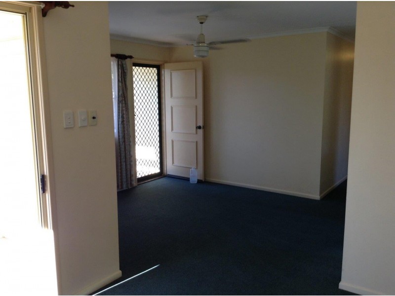 62 Court Rd, Nambour QLD 4560