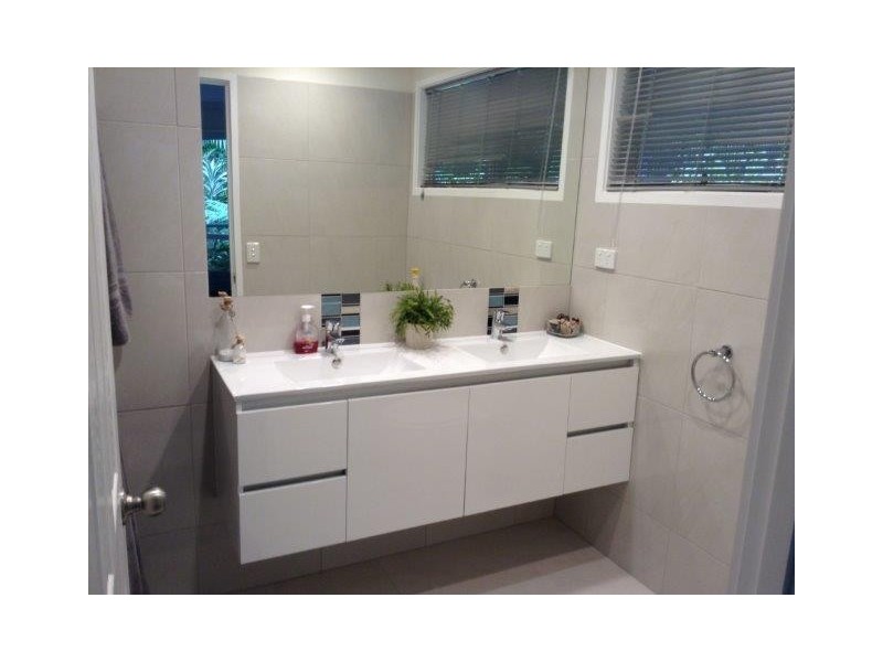 8 Ascot Lane, Kiels Mountain QLD 4559