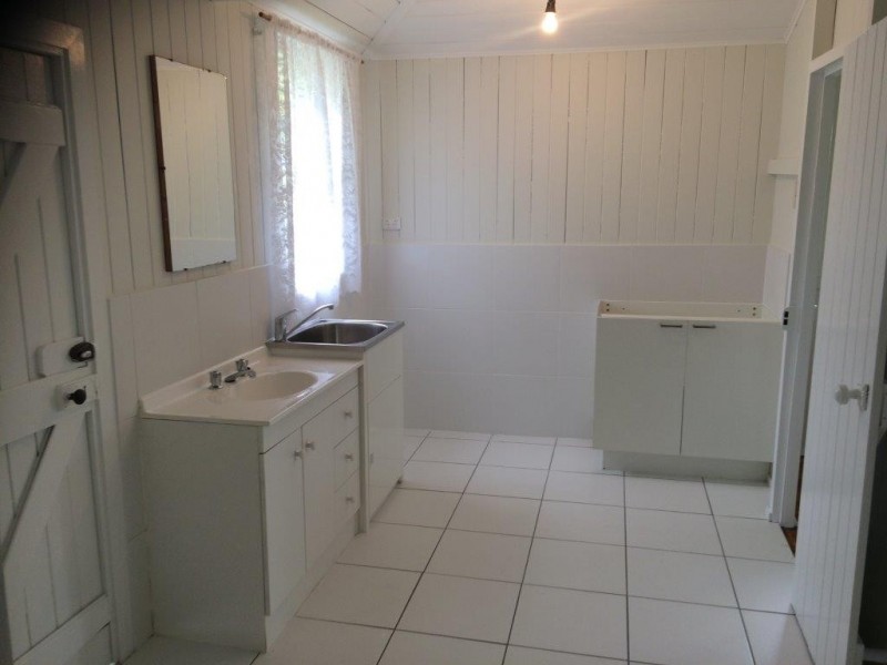 40 Blackall St, Woombye QLD 4559