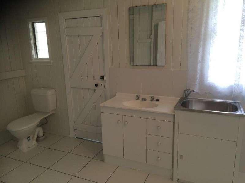 40 Blackall St, Woombye QLD 4559