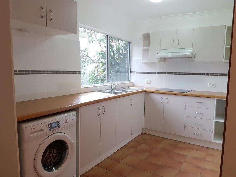 30 Meher Rd, Kiels Mountain QLD 4559